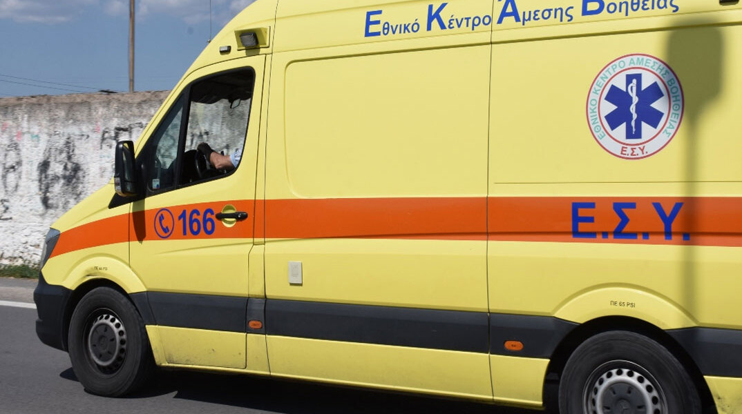 87χρονος στη Θεσσαλονίκη βρέθηκε απανθρακωμένος στην αυλή του σπιτιού του