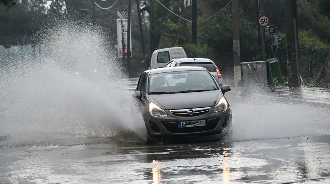 Βροχές έχει ο καιρός σήμερα Σάββατο (10/12), σύμφωνα με την πρόγνωση ΕΜΥ