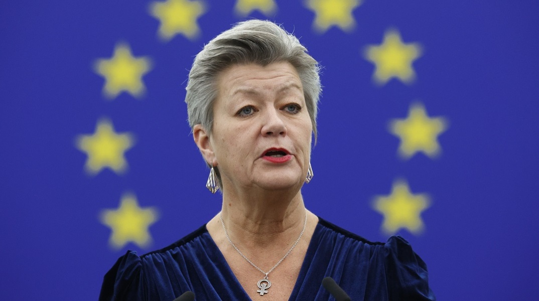 Qatargate - Γιόχανσον: «Ντροπή σας, μας προδώσατε»