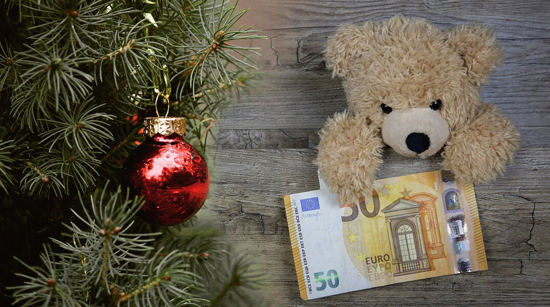 Το δώρο Χριστουγέννων στον ιδιωτικό τομέα έχει ξεκινήσει να καταβάλλεται στους εργαζομένους