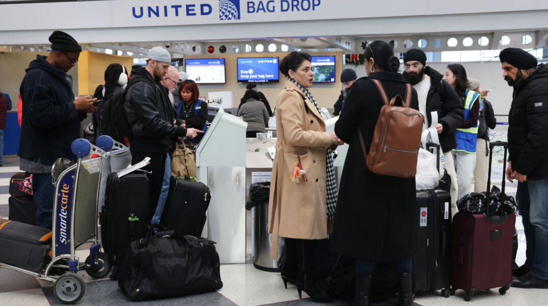 ΗΠΑ: Ισχυρές καταιγίδες ανατρέπουν τα σχέδια εκατομμυρίων Αμερικανών για χριστουγεννιάτικες εξορμήσεις	