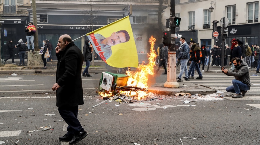 Γαλλία: Νέα επεισόδια ανάμεσα σε Κούρδους διαδηλωτές και αστυνομικούς στο Παρίσι