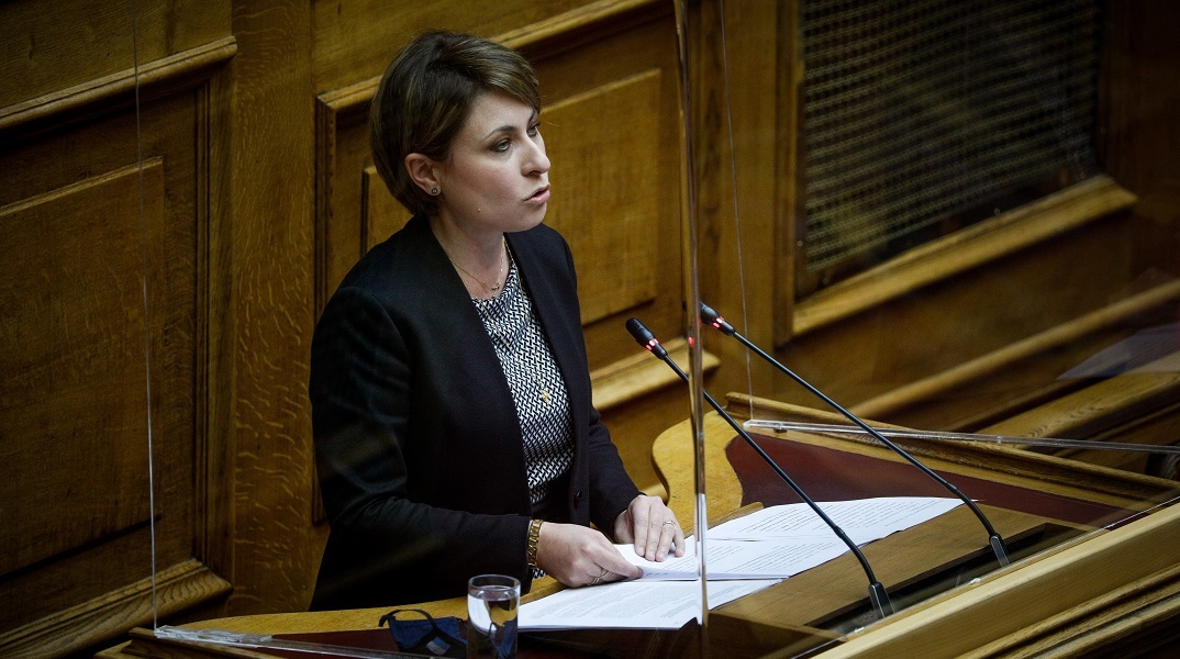 Πάτρα: Επίθεση στο πολιτικό γραφείο της  Χριστίνας Αλεξοπούλου