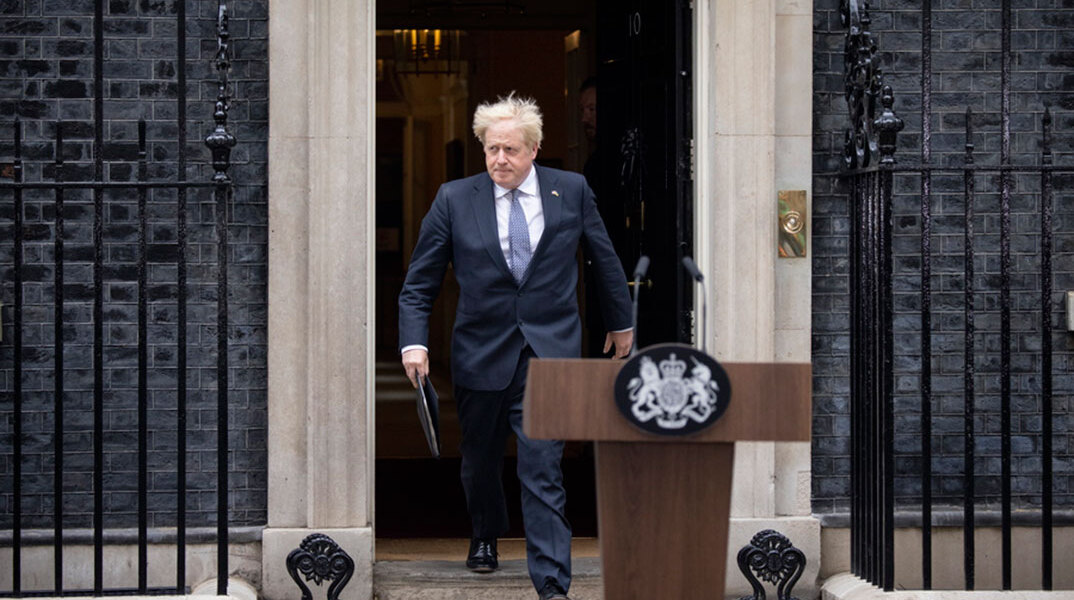 Ο Μπόρις Τζόνσον ετοιμάζεται να ανακοινώσει την παραίτησή του στη Βρετανία