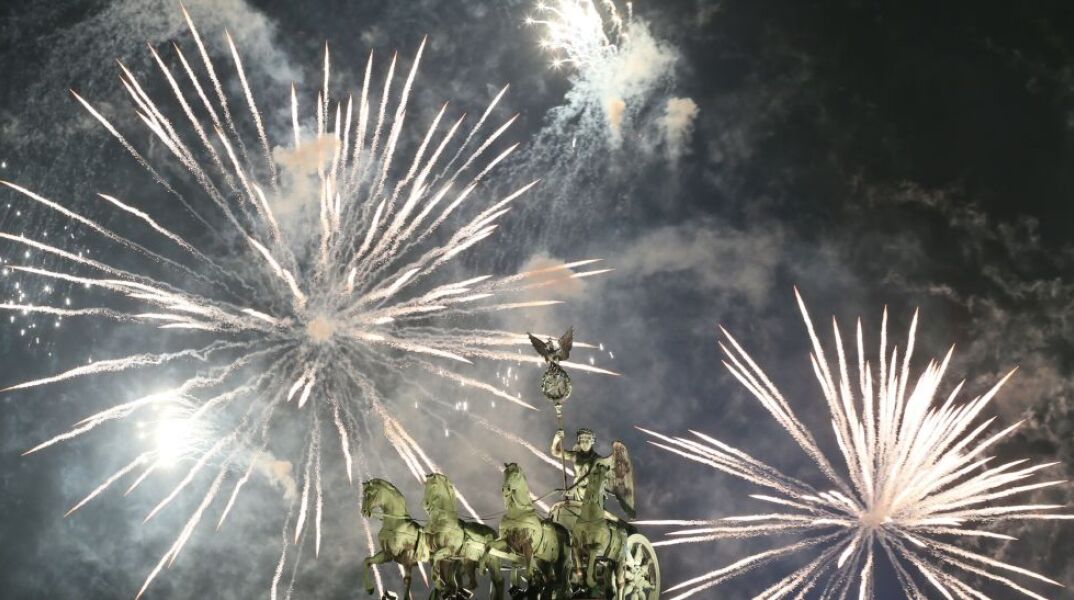 Γερμανία: Με πάρτι και πυροτεχνήματα και πάλι η Πρωτοχρονιά