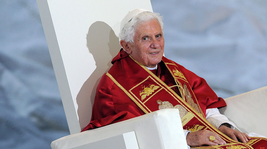 Ο πρώην Πάπας Βενέδικτος ΙΣΤ' άφησε την τελευταία του πνοή σε ηλικία 95 ετών