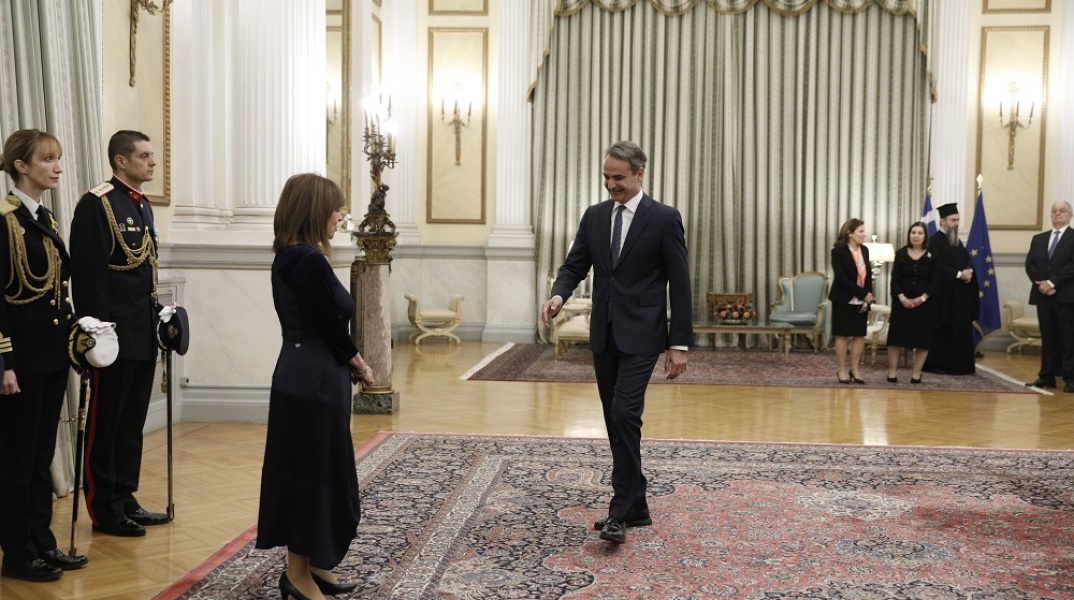 ΕΥΧΕΣ ΓΙΑ ΤΟ ΝΕΟ ΕΤΟΣ ΣΤΗΝ ΠτΔ ΚΑΤΕΡΙΝΑ ΣΑΚΕΛΛΑΡΟΠΟΥΛΟΥ ΑΠΟ ΕΚΠΡΟΣΩΠΟΥΣ ΤΗΣ ΠΟΛΙΤΙΚΗΣ, ΣΤΡΑΤΙΩΤΙΚΗΣ, ΘΡΗΣΚΕΥΤΙΚΗΣ ΚΑΙ ΠΝΕΥΜΑΤΙΚΗΣ ΗΓΕΣΙΑΣ