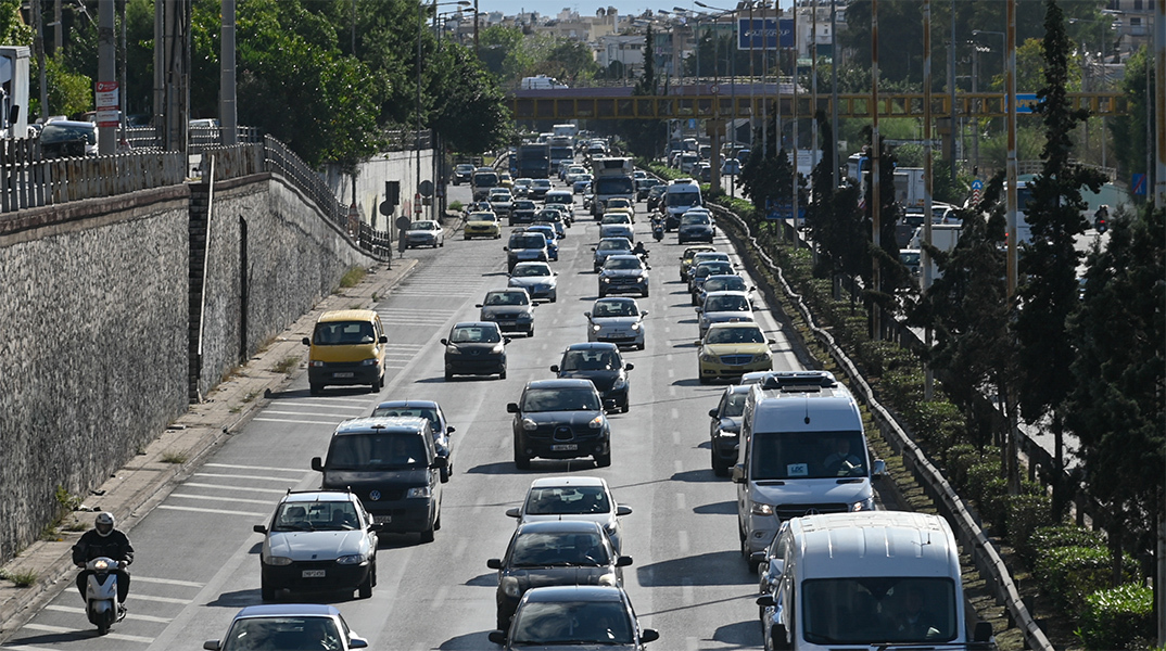 Κίνηση στους δρόμους της Αθήνας