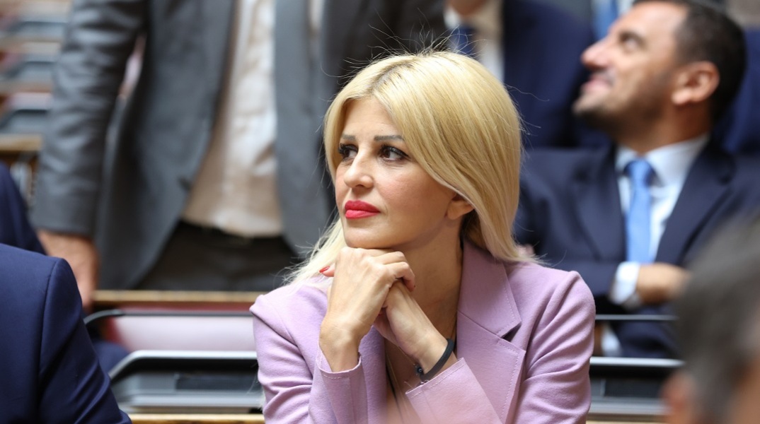 Έλενα Ράπτη: Επίθεση στο πολιτικό της γραφείο στη Θεσσαλονίκη