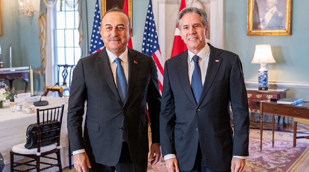 Παράπονα Τσαβούσογλου σε Μπλίνκεν: Ζητά αποφασιστικότητα για τα F-16