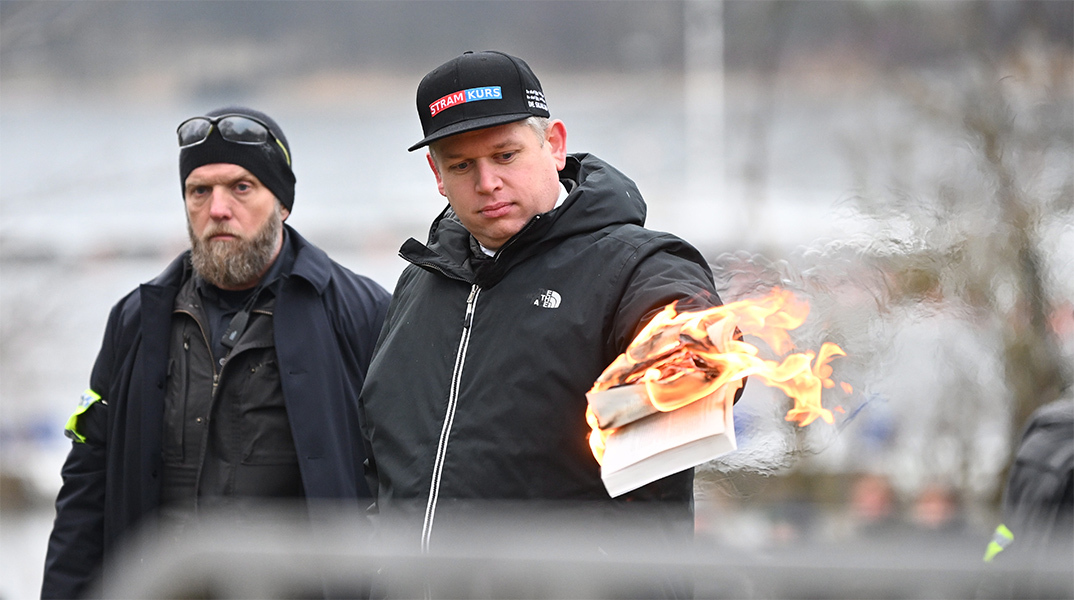 Διαδηλώσεις στη Σουηδία - Έκαψαν το Κοράνι