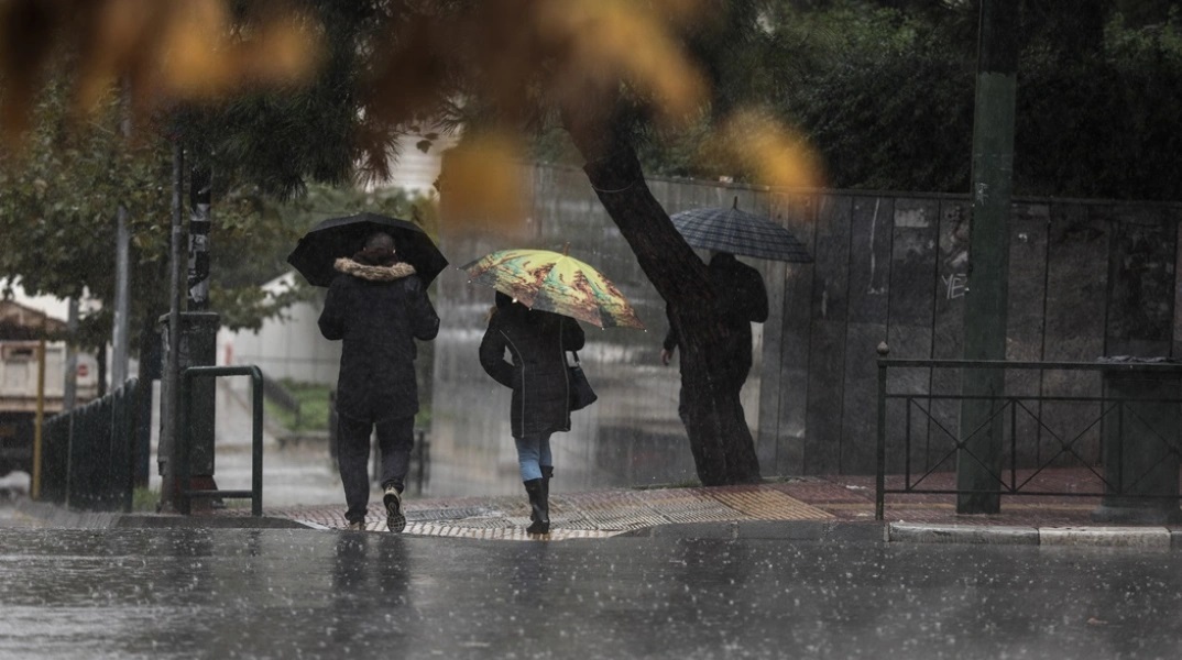 Καιρός σήμερα: Βροχές και καταιγίδες στις περισσότερες περιοχές της χώρας
