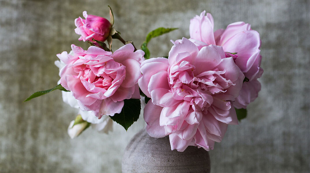 Βάζο γεμάτο λουλούδια