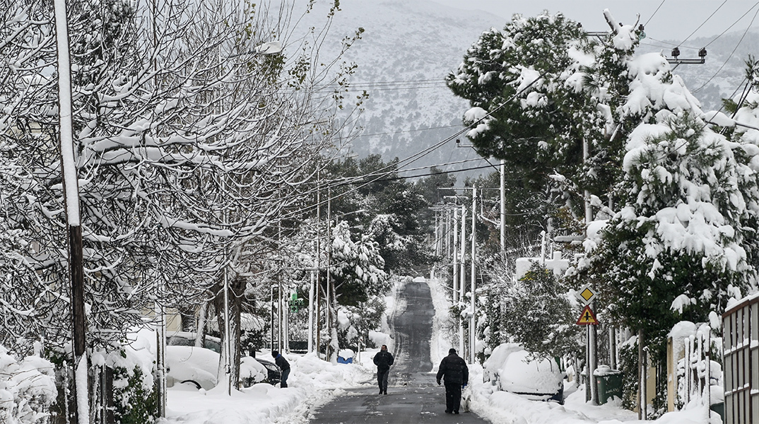 Χιόνια στα βόρεια προάστια της Αττικής
