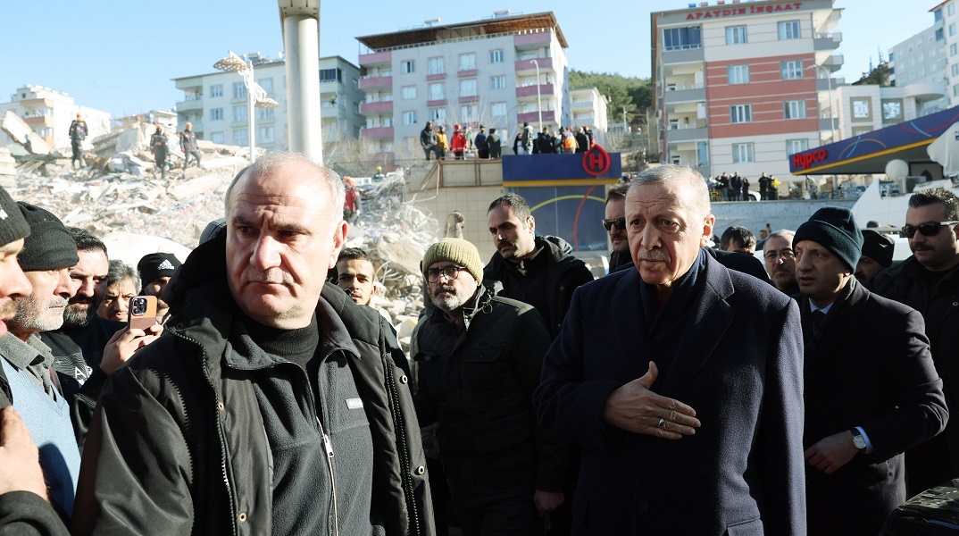 Τουρκία - Ερντογάν: Ο σεισμός αυξάνει την πίεση πριν τις εκλογές