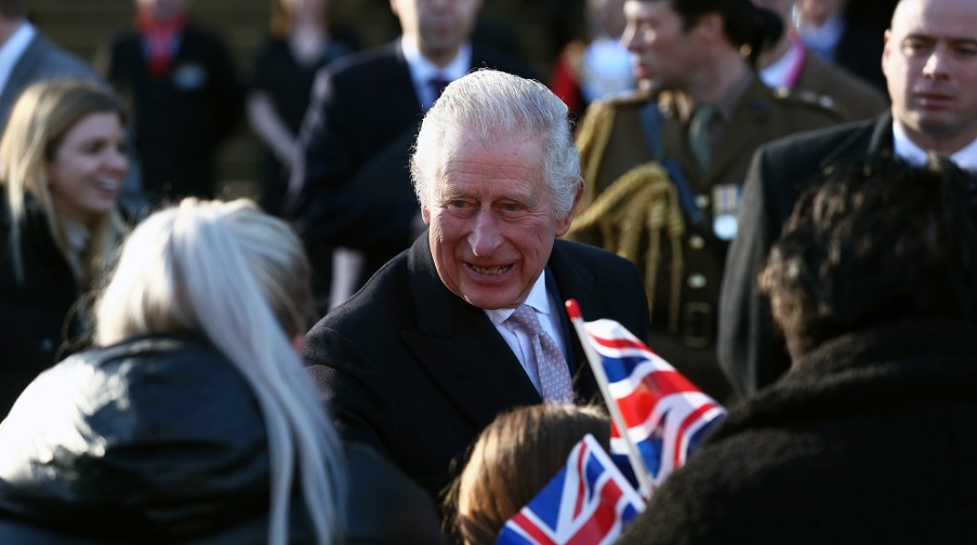 Παρουσιάστηκε το έμβλημα της στέψης του βασιλιά Καρόλου