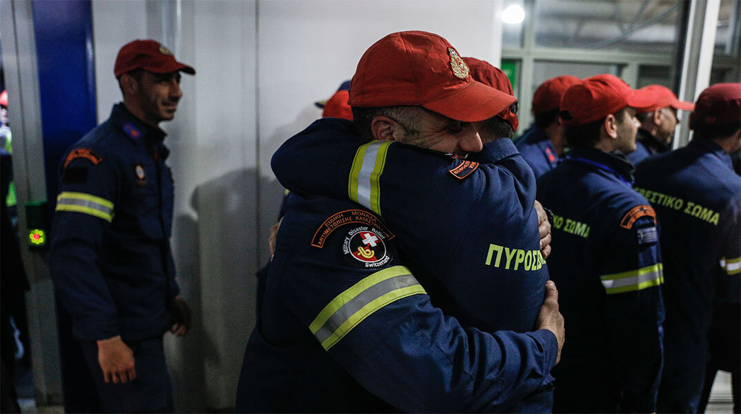 Έλληνες διασώστες