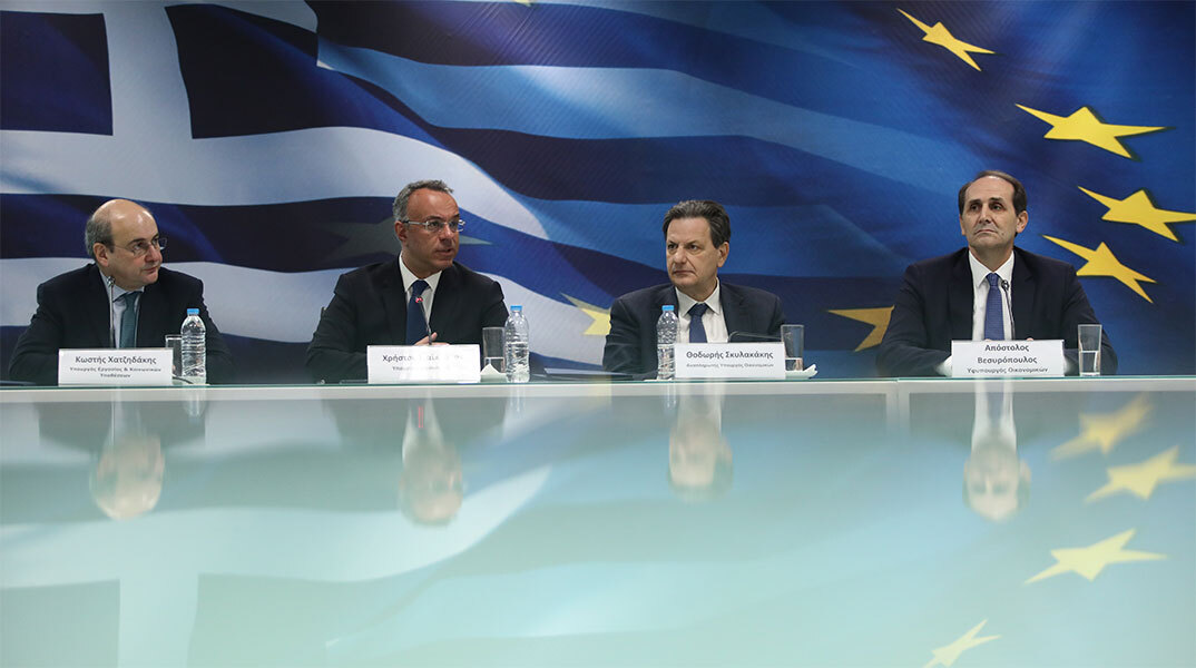 Ο Χρήστος Σταϊκούρας, ο Κωστής Χατζηδάκης, ο Θόδωρος Σκυλακάκης και ο Απόστολος Βεσυρόπουλος