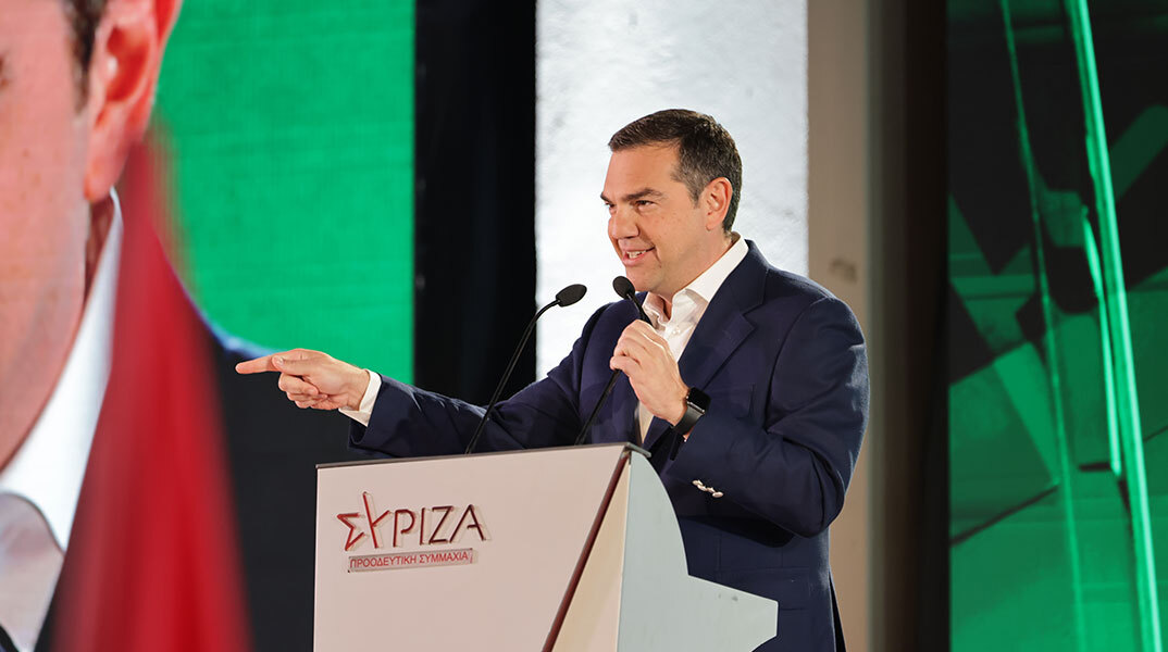 Ο Αλέξης Τσίπρας σε ομιλία του στην Καρδίτσα