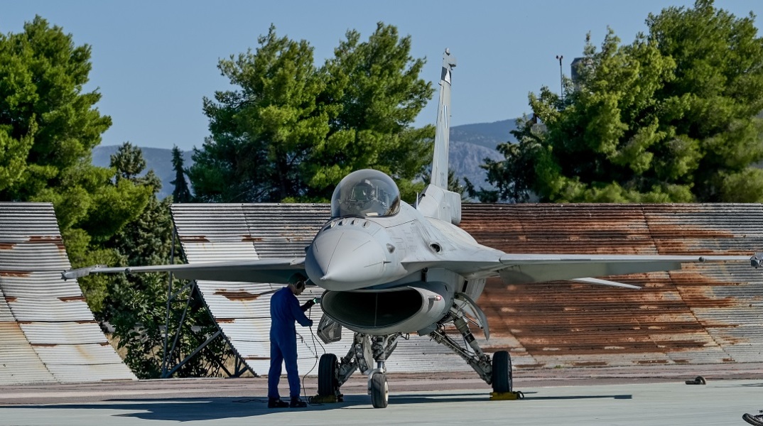 Πολεμική Αεροπορία: Υποσμηναγός βρέθηκε απαγχονισμένος μέσα στη μονάδα του στην Ελευσίνα