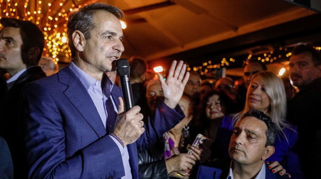 Επίσκεψη του πρωθυπουργού στο Περιστέρι @Γιώργος Κονταρίνης/ Eurokinissi