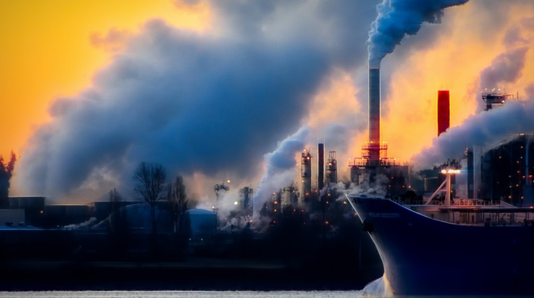 Γαλλία: Δημοσιογραφική έρευνα αποκαλύπτει τη μόλυνση 17.000 εγκαταστάσεων με "αιώνιους ρυπαντές" PFAS στην Ευρώπη	