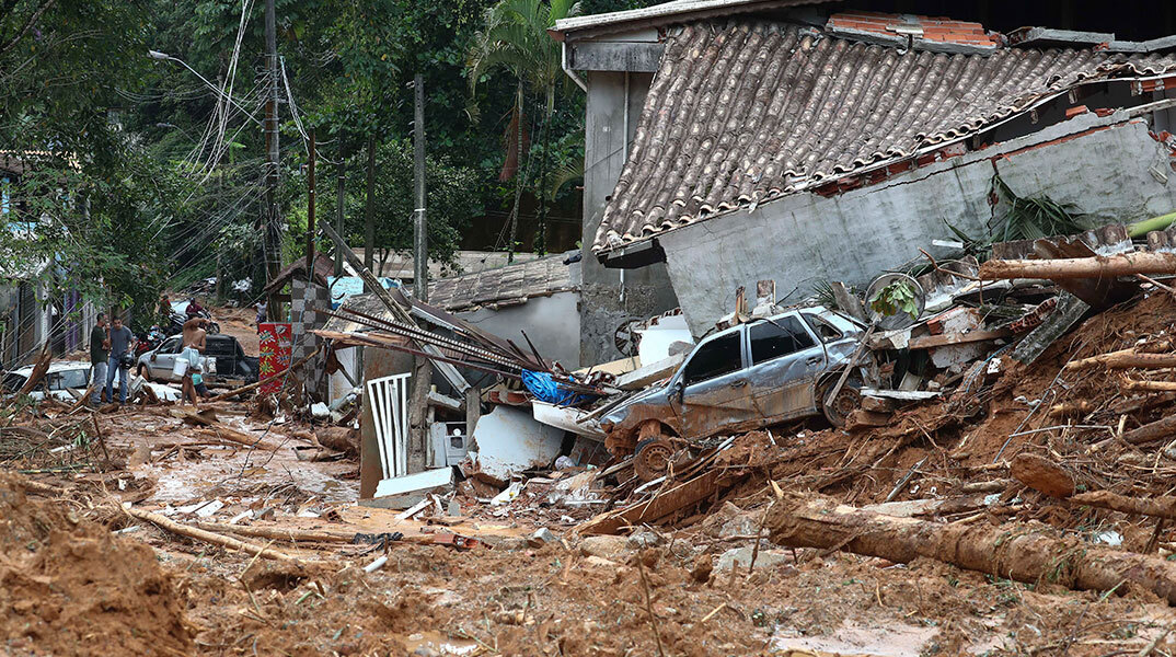 Εικόνες καταστροφής στη Βραζιλία μετά τις κατολισθήσεις