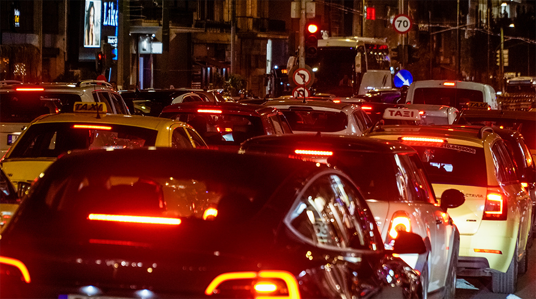 Κίνηση στους δρόμους της Αθήνας