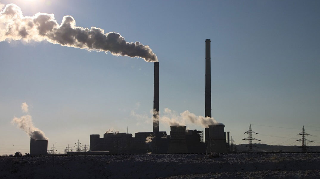 Οι εκπομπές άνθρακα από την ενέργεια αυξήθηκαν το 2022