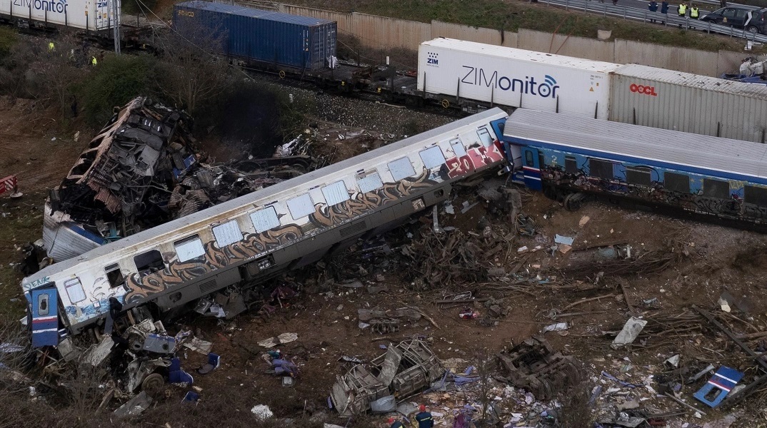 Τέμπη: Ο επιθεωρητής του ΟΣΕ που τέθηκε σε αργία πήρε αναρρωτική άδεια λίγο μετά το δυστύχημα 