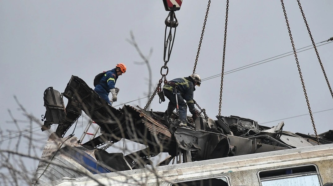 Τέμπη: Τα πρώτα λόγια του σταθμάρχη μετά το δυστύχημα