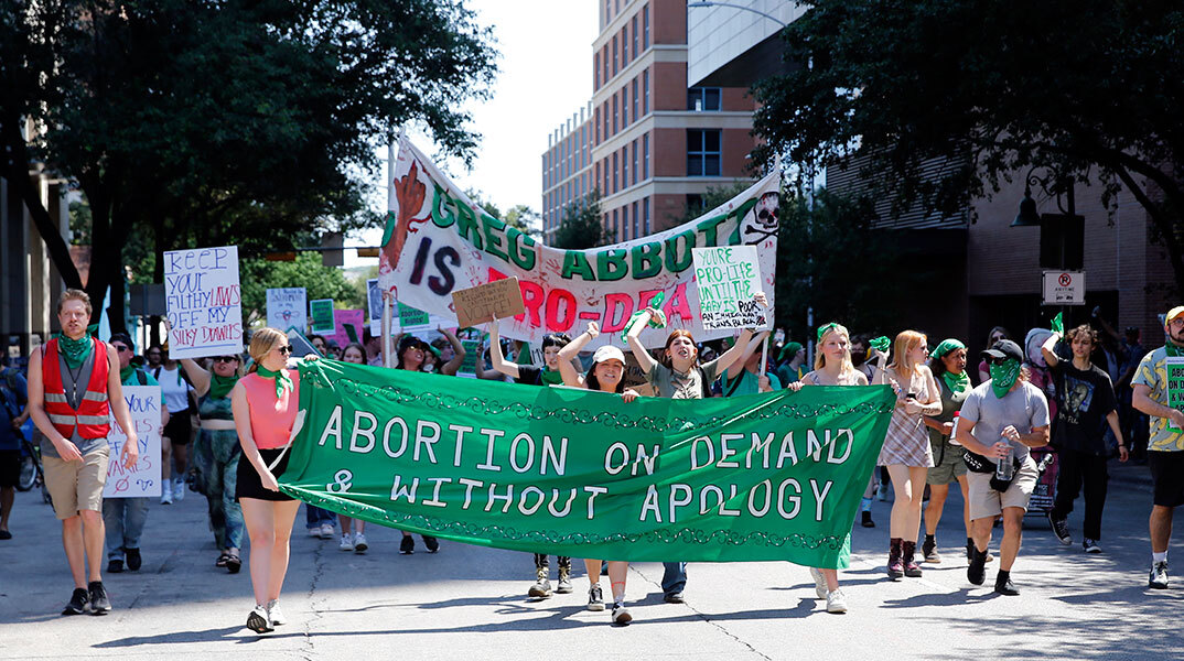 Παράσταση διαμαρτυρίας στο Τέξας για το δικαίωμα των γυναικών στην άμβλωση