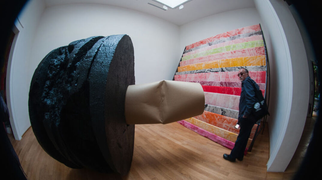 Phyllida Barlow, giant of British sculpture, 1944–2023