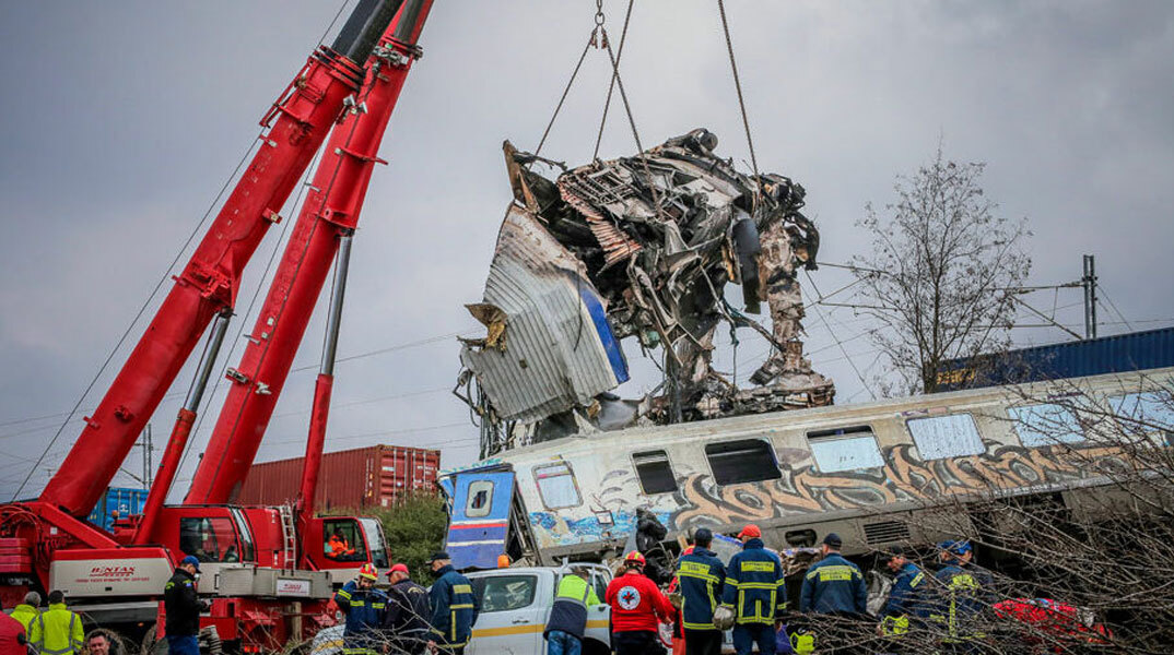 Τρεις οι κατηγορούμενοι για την τραγωδία στα Τέμπη