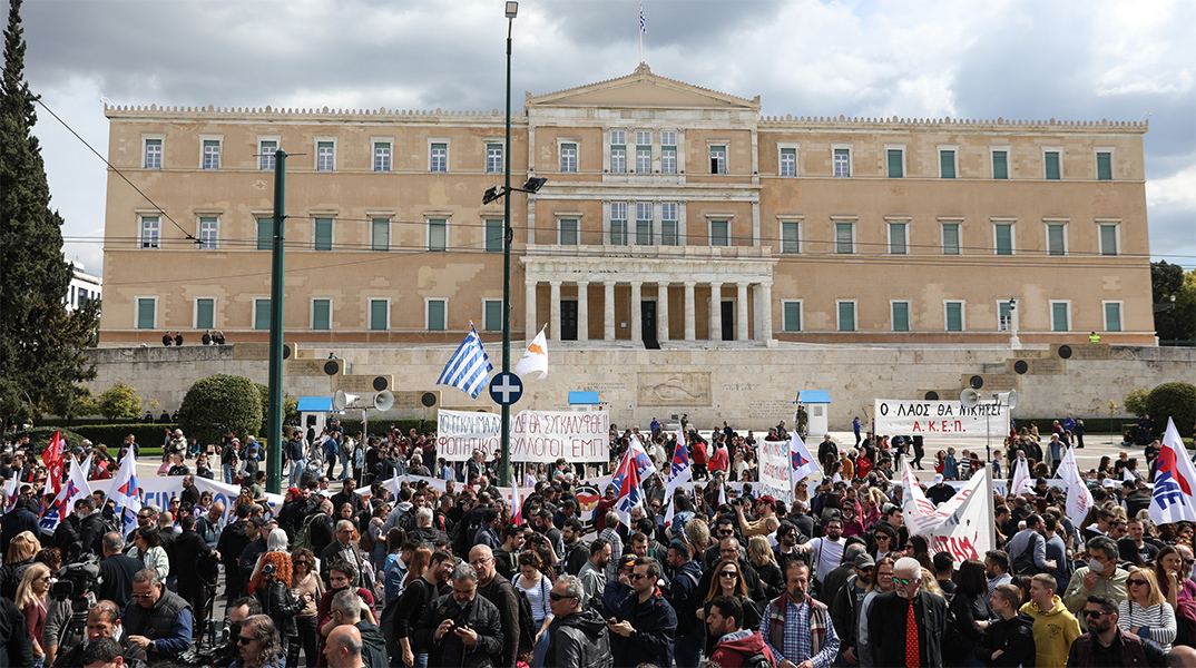 Πορεία στην Αθήνα για την τραγωδία στα Τέμπη
