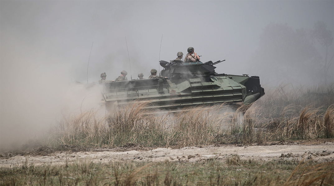 Επιθετικά αμφίβια οχήματα