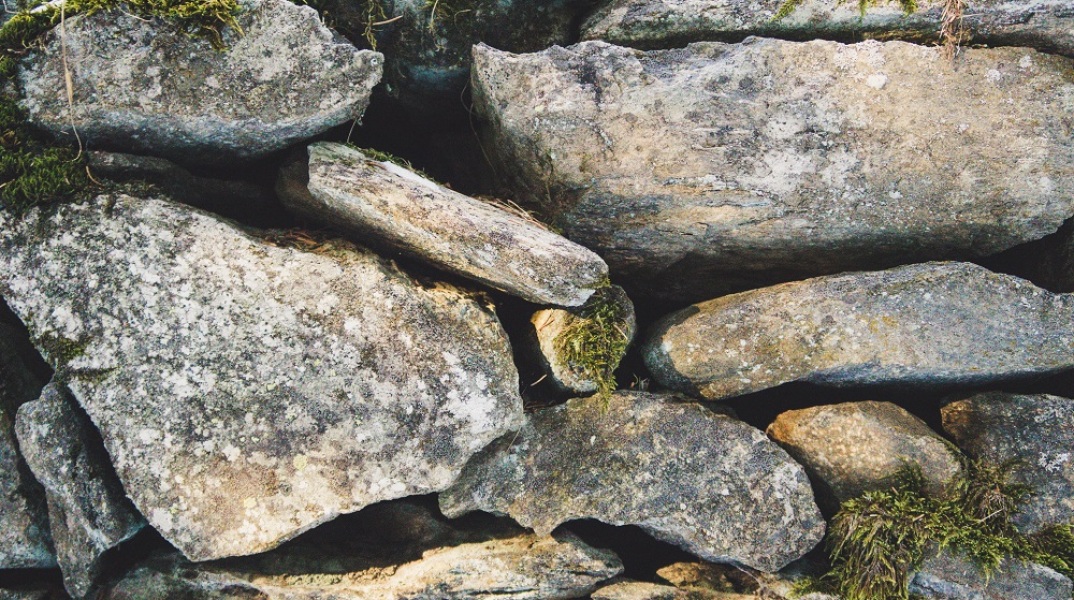 Η JPMorgan νόμιζε ότι έχει νικέλιο 1,3 εκατ. δολ. σε αποθήκη – Ήταν τελικά σακιά με πέτρες