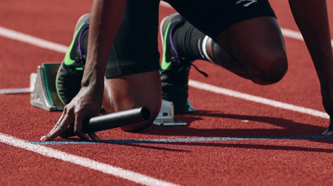 Στίβος: Η World Athletics αυστηροποιεί τους περιορισμούς στους τρανς αθλητές	
