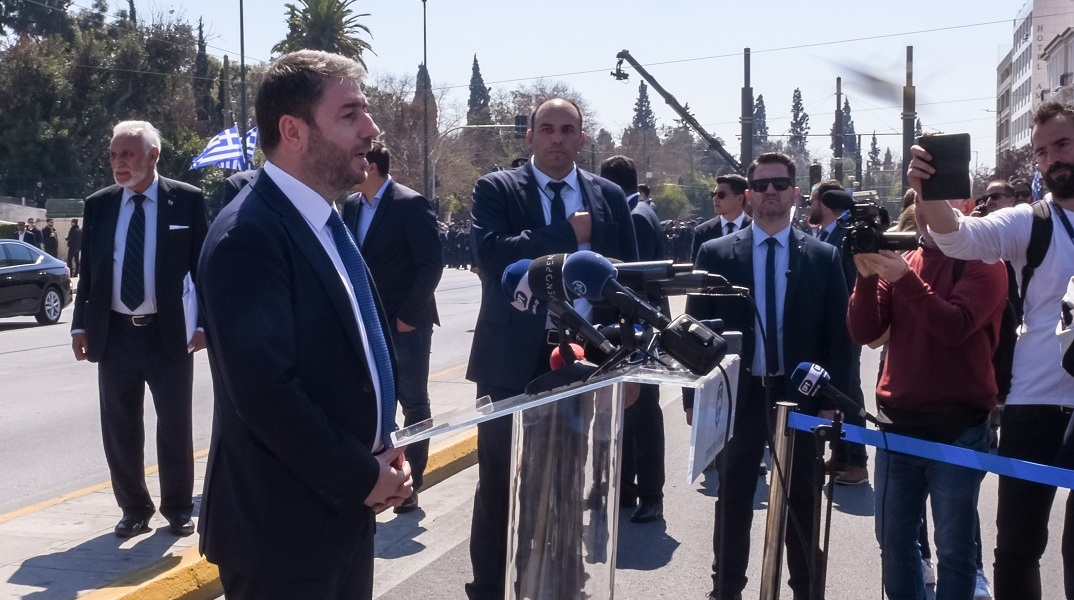Ανδρουλάκης: Η 25η Μαρτίου θυμίζει τι μπορεί να καταφέρει ο Ελληνισμός με ενότητα