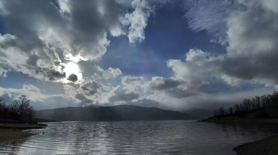 Καιρός με νεφώσεις