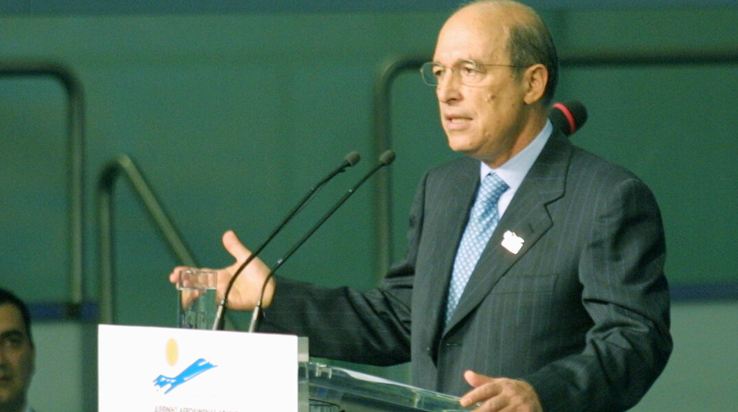 O Κώστας Σημίτης