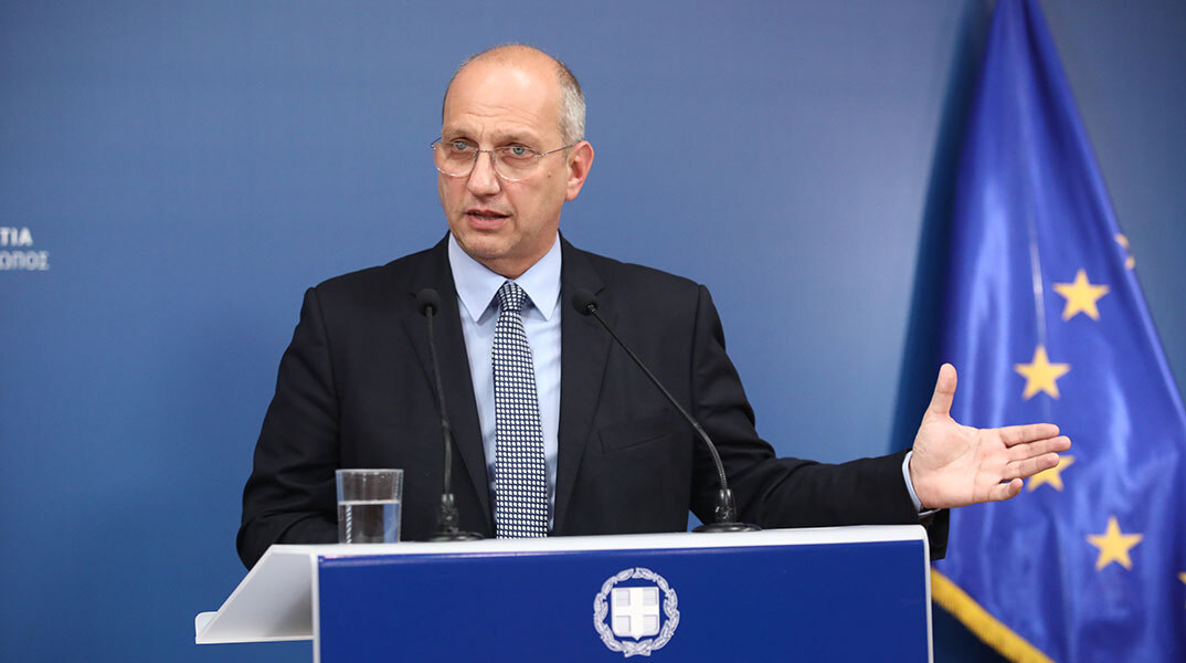 Γιάννης Οικονόμου, κυβερνητικός εκπρόσωπος