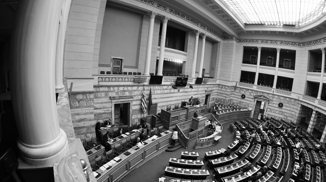 Ένα ακροδεξιό σκιάχτρο με 13% στη Βουλή   