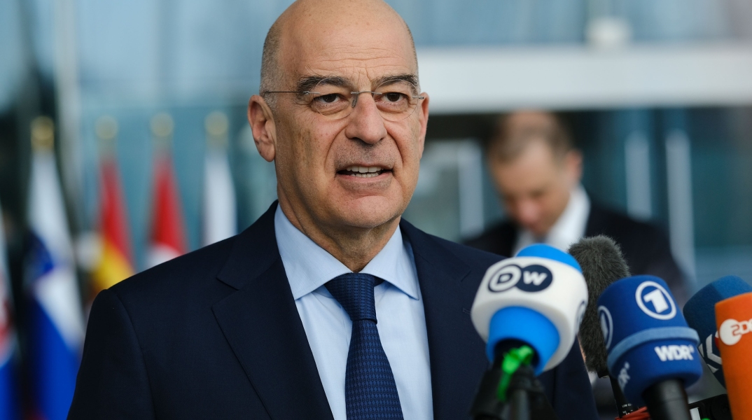 Πώς απαντά η Αθήνα στην «επίθεση» φιλίας της Άγκυρας