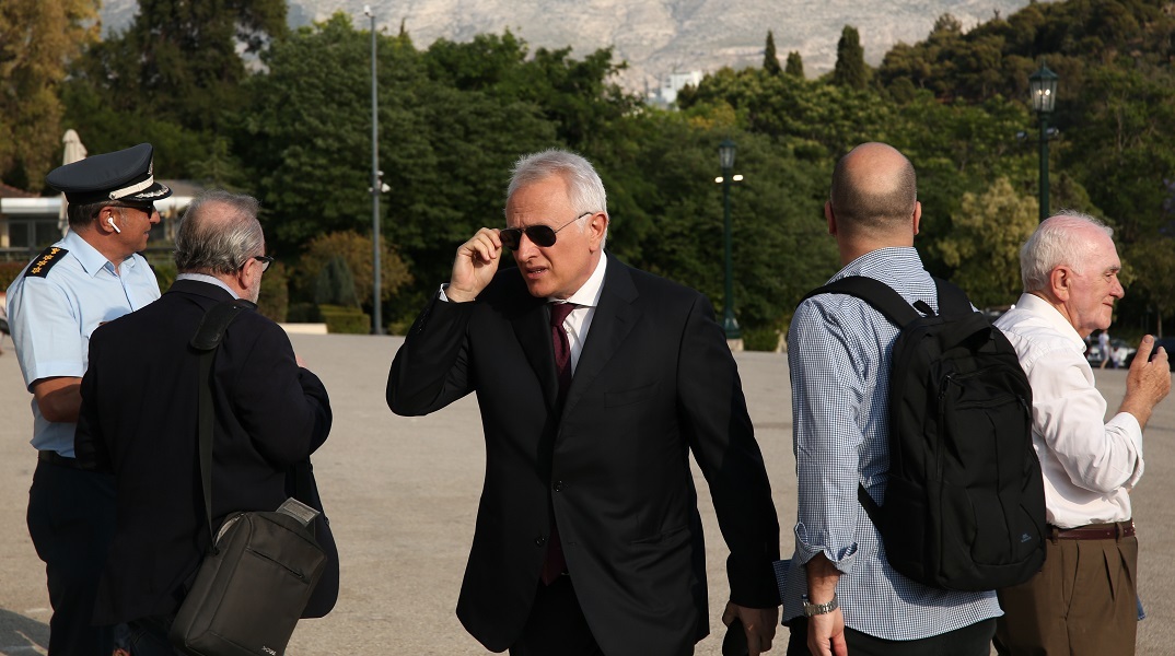 Γιάννης Ραγκούσης: Μηνύσεις κι αγωγές μετά την εισβολή στο σπίτι του