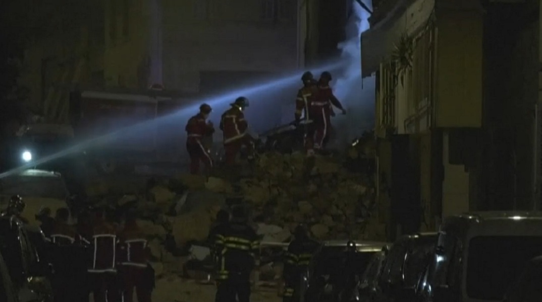 Μασσαλία-  Κατάρρευση πολυκατοικίας: Έως και 10 άνθρωποι κάτω από τα συντρίμμια