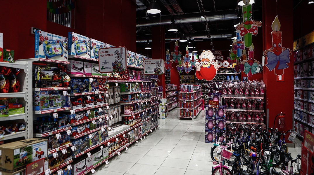 Πάσχα: Ανοιχτά σήμερα τα καταστήματα και τα σούπερ μάρκετ