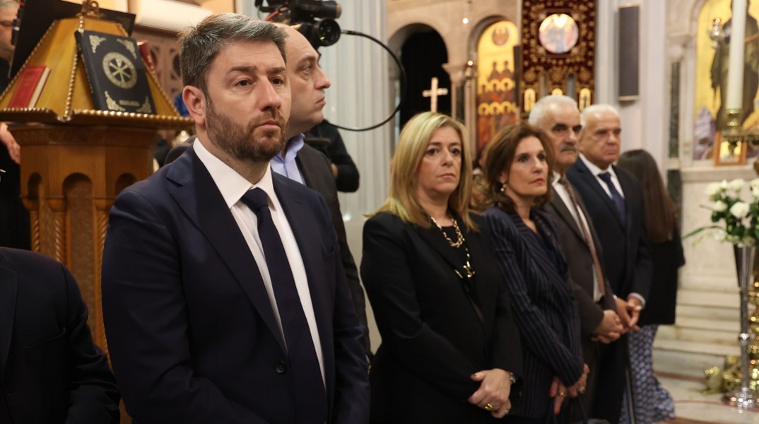 Ανδρουλάκης: Προτεραιότητα της κυβέρνησης είναι το πελατειακό κράτος και όχι η διαφάνεια και η αξιοκρατία