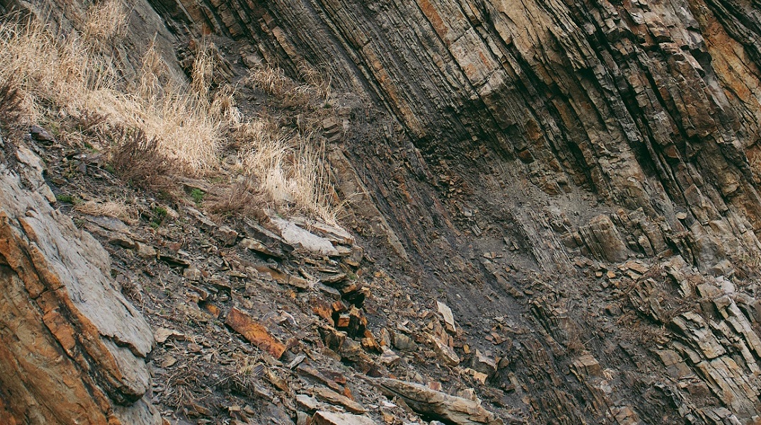 Πρέβεζα: Απήγαγε την οικογένειά του και έριξε το αυτοκίνητο στον γκρεμό