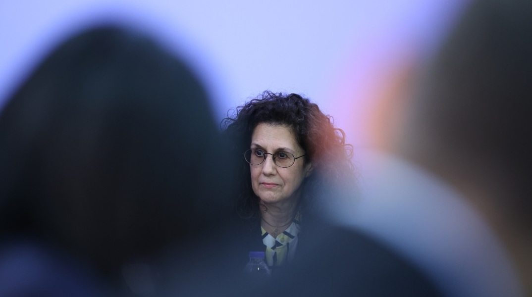 Εκλογές 2023: Η Καλλιόπη Σπανού υπηρεσιακή υπουργός Εσωτερικών - Σε εγκάρδιο κλίμα η τελετή παράδοσης - παραλαβής - Προτεραιότητα μια ομαλή προεκλογική περίοδος